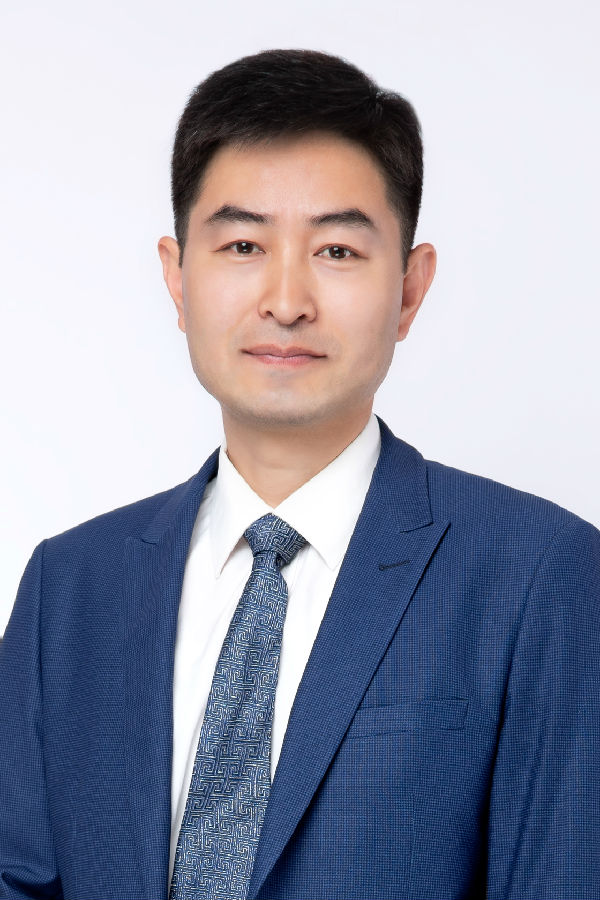 朱建平1.jpg 朱建平1.jpg